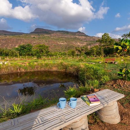 Saffronstays Vyom Farms Karjat Esterno foto