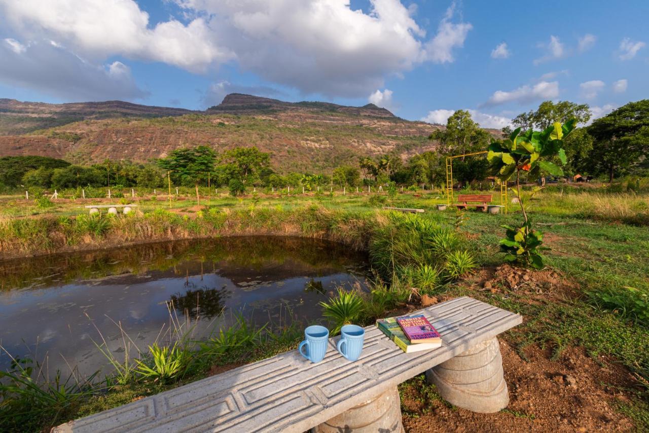 Saffronstays Vyom Farms Karjat Esterno foto